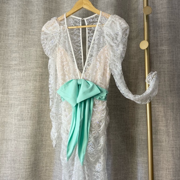 NWT For Love and Lemons Rodin Iridescent Maxi Dress, Blanc - Picture 3 of 8